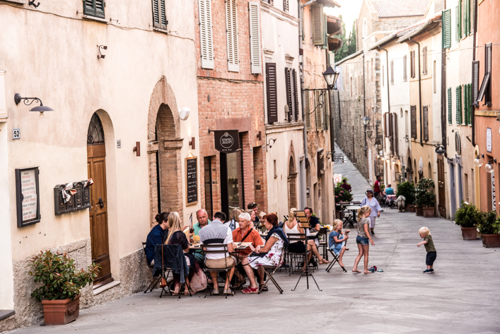 Italien, Toscana, Montalcino bygade